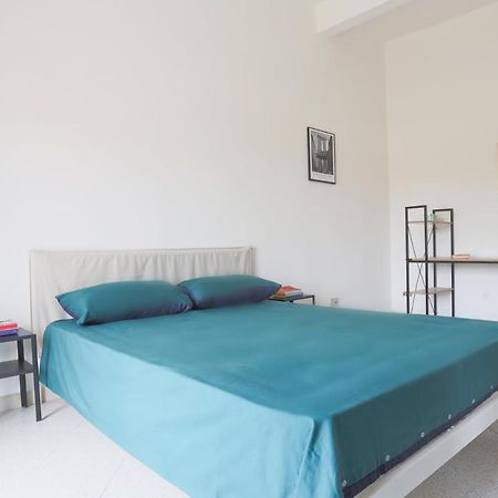 Bright Apartment Near The Sea With Parking Salerno Exteriör bild