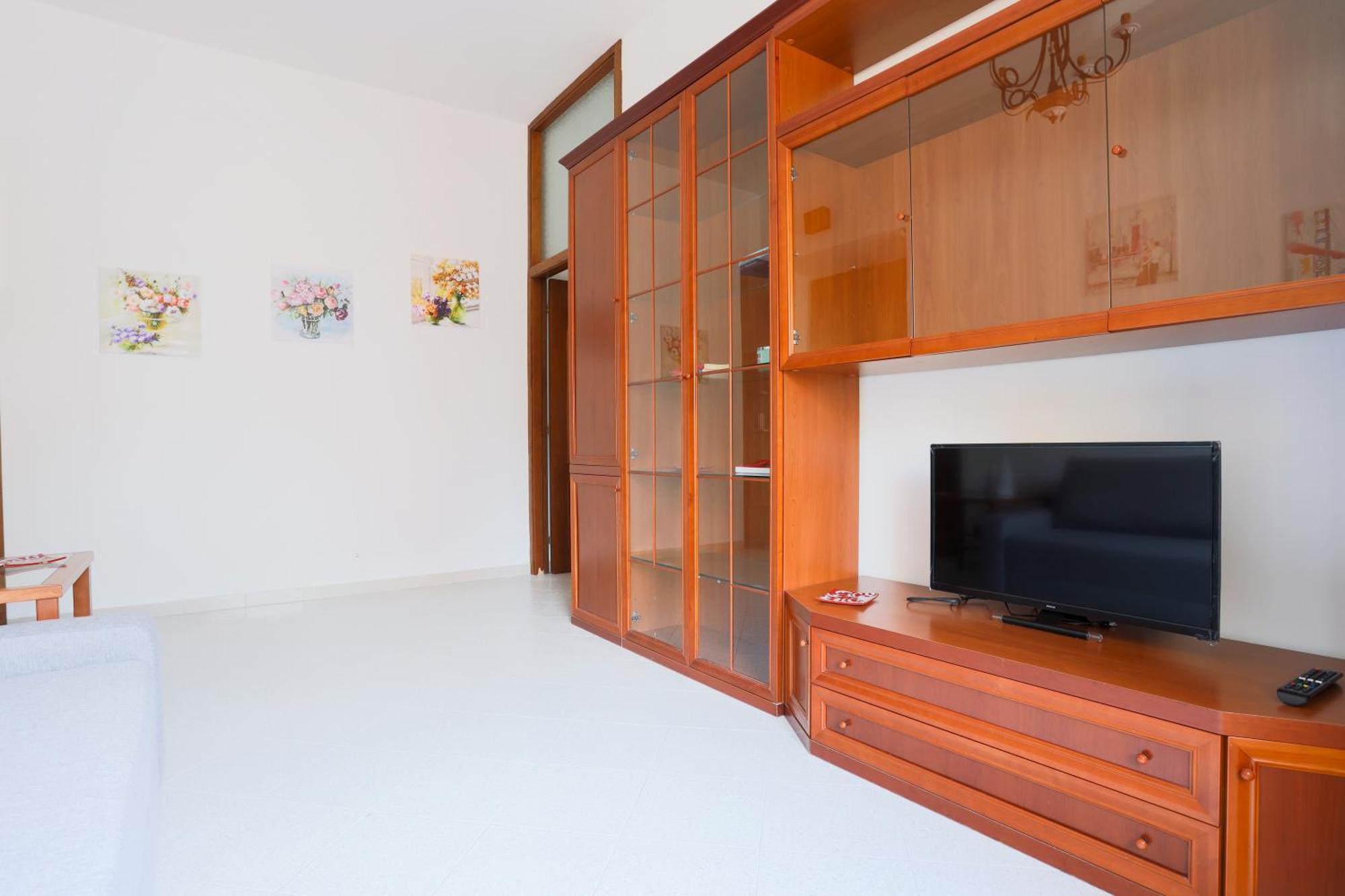 Bright Apartment Near The Sea With Parking Salerno Exteriör bild